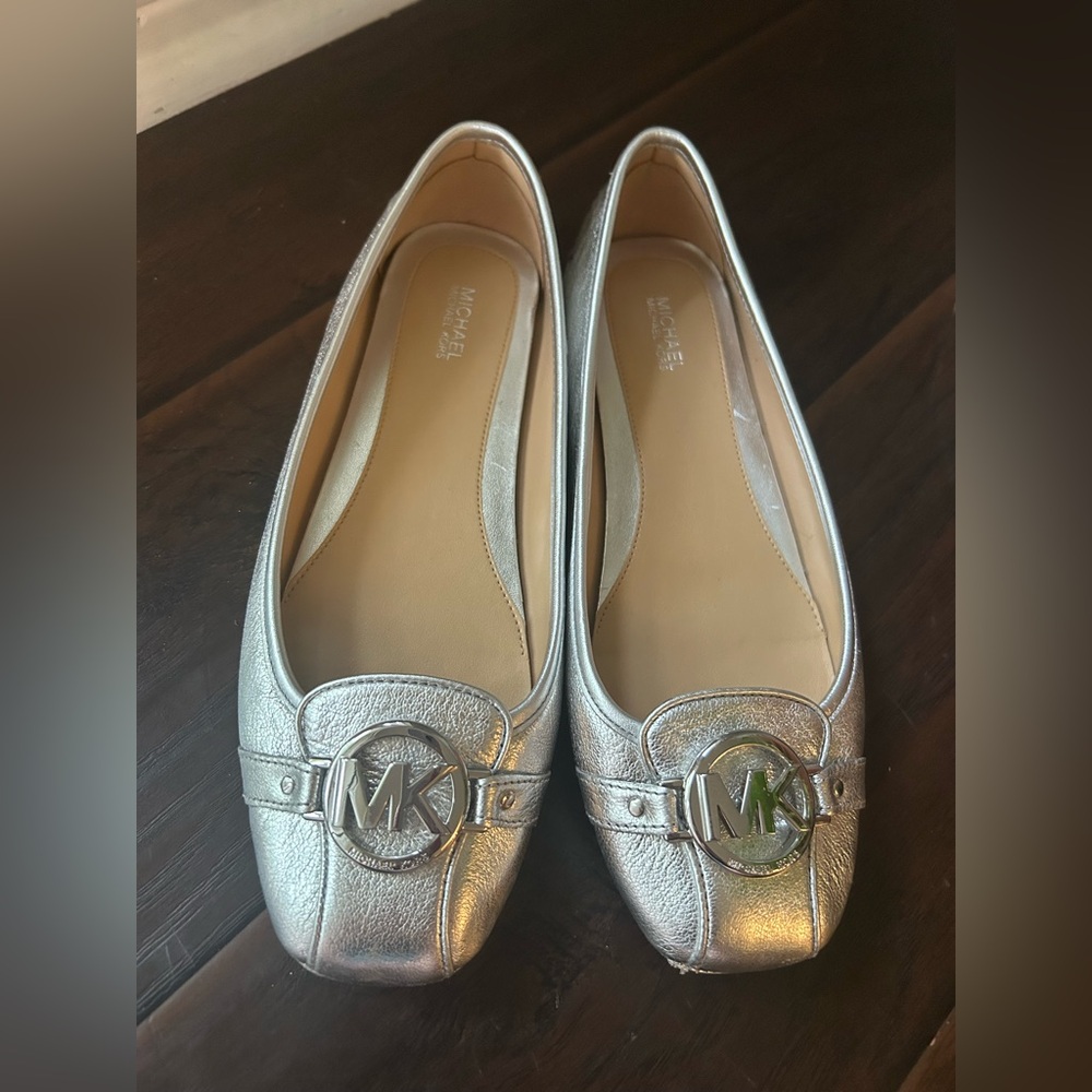Michael Kors Silver Flats with Logo Embellishment